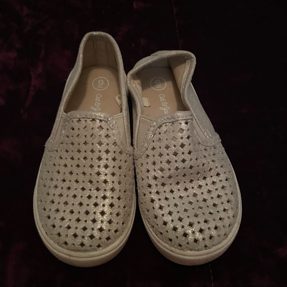 Cat & Jack - Girls 9 Gold Loafers